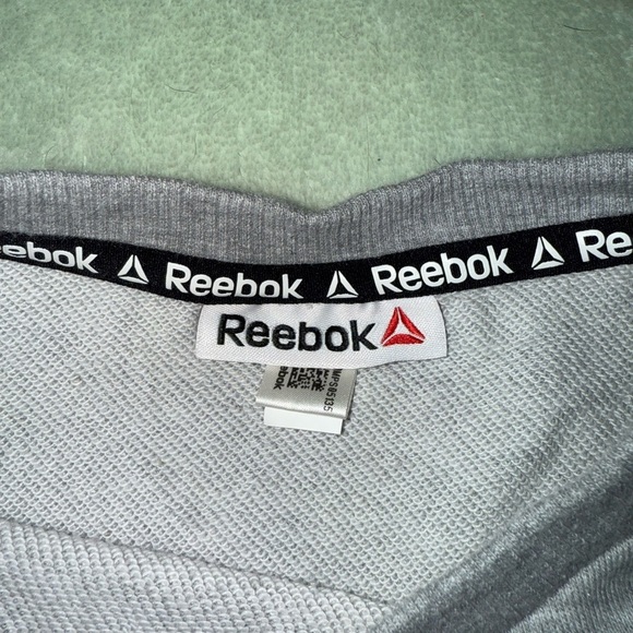 Reebok Boys Cewneck - Picture 4 of 5